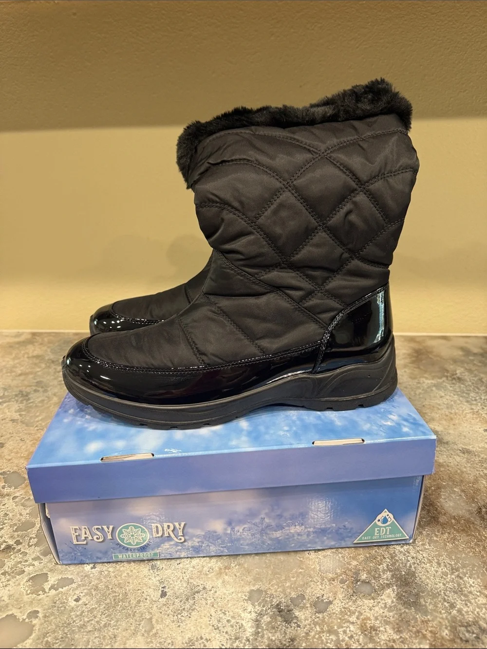 easy street Black Quilted Faux-Fur Cuff Winter Boots